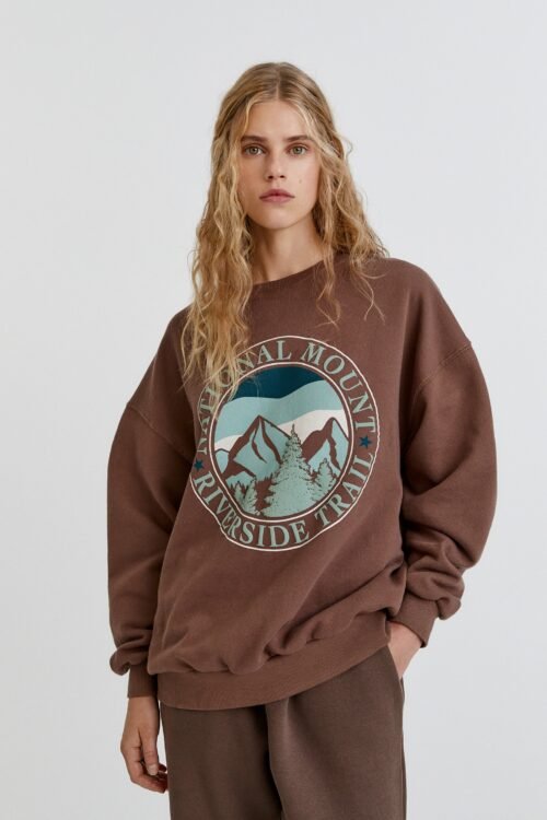 Brown Mountain Graphic Sweatshirt
